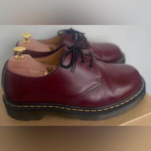 Dr. Martens - Burgundy derby shoes Size  9 US